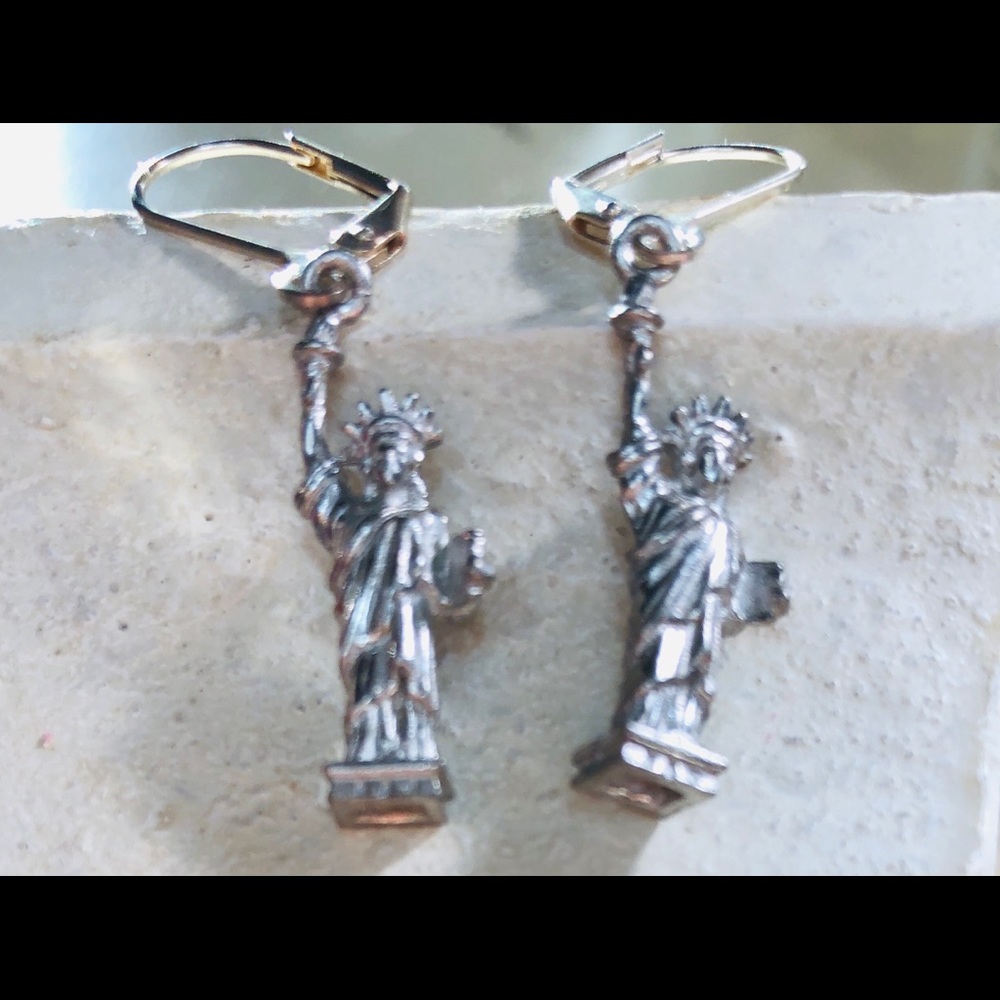 Statue of Liberty silver Earrings. Great for the 4th of July